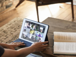 Zoom пользуется привилегиями от Apple