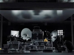 Xiaomi спародіювала скандальну рекламу Apple з гідравлічним пресом