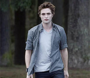 Netflix раскрыл актерский состав и дату премьеры триллера "Дьявол навсегда"