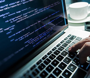 Російський агресор посилив кібератаки на сайти державних органів — Зеленський