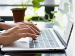 Як зарядити ноутбук від пауербанку за відсутності світла