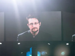 Сноуден: коронавирус выгоден правительствам