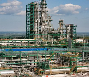 Дрони намагались атакувати НПЗ в ярославській області рф - росЗМІ