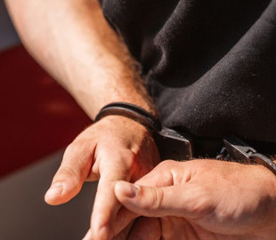 Продавець-шахрай зняв з карток покупців 50 тисяч гривень