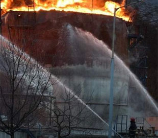 Слідчі встановили військового, який наказав бомбардувати нафтобази на Рівненщині