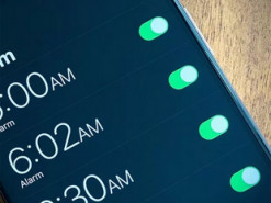 Владельцы iPhone столкнулись с невозможностью установить будильник при определённых настройках