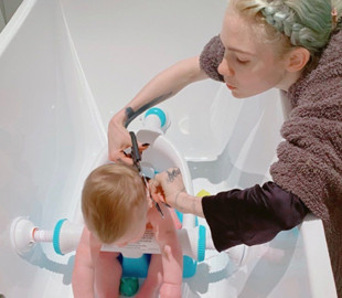 Возлюбленная Илона Маска, певица Grimes, сделала сыну стрижку «викинга»