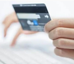 Чоловік віддав банківському шахраю понад 650 тисяч гривень