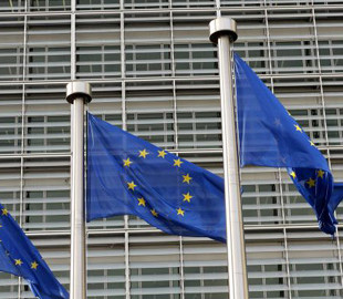 Еврокомиссия начала расследование против Amazon