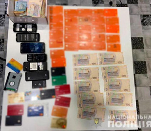 На Полтавщині затримали шахраїв, які продавали уявну техніку через фіктивні інтернет-магазини