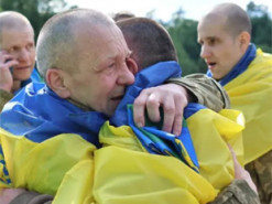 Спецслужби РФ почали виманювати гроші в родичів українських полонених: як працює цинічна схема