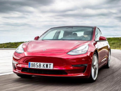 Tesla прибрала радар з решти двох моделей