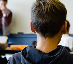 Чи можуть дитину відрахувати зі школи за вибір онлайн-навчання: чітка відповідь МОН