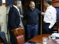 Вєрка Сердючка в культовому образі провідниці насмішила мемом з Шольцом, Макроном і Драґі