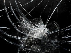 Создано «неубиваемое» стекло для смартфонов