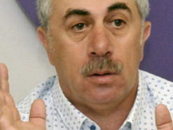 Комаровський дав поради для бійців ВСУ: які щеплення робити і що мати в аптечці