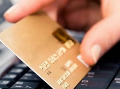 Мошенница отмыла кучу денег, “похоронив” ребенка из Сум