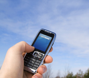 Вышки мобильной связи повредили в Харьковской области: масса людей осталась без связи