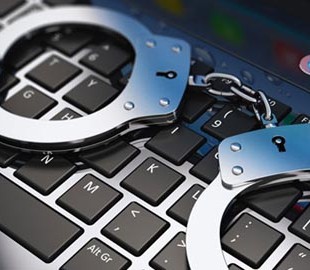 В Мариуполе киберпреступник «заражал» чужие компьютеры по всему миру для майнинга криптовалюты