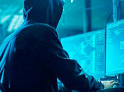 Ведется первая в истории кибервойна: Украина перешла в наступление