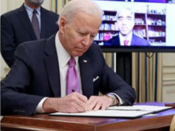 Байден приказал разведке изучить отравление Навального и кибератаки российских хакеров