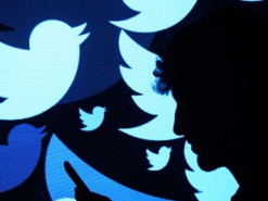 Финны фотками с граблями высмеяли заявление Трампа