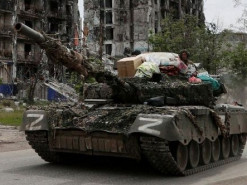 Украинка узнала свои вещи на российском танке по фото в интернете