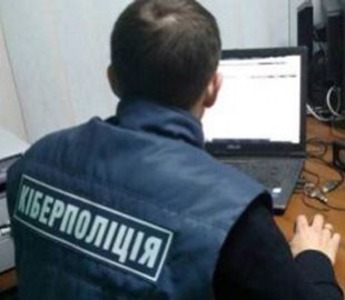 Кіберполіція викрила українських хакерів, що зламали 20 тисяч серверів по всьому світу