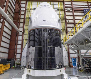 SpaceX вскоре запустит обновленный шаттл Crew Dragon