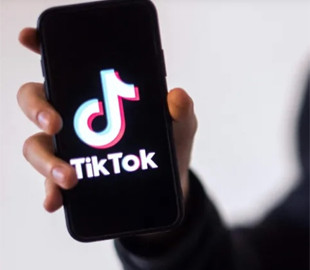 В iPhone і Android-смартфонах можуть заблокувати TikTok з 19 січня