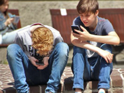 Больше ядер и дюймов. По каким критериям выбирают смартфоны в Украине и мире