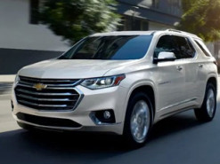 Дефицит компонентов лишил автомобили GM функции беспроводной зарядки смартфона