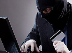 Двоє українців потрапили на «гачок» шахраїв і втратили близько 140 тис. грн