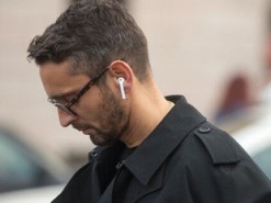 Как владельцы AirPods создают проблемы друг другу