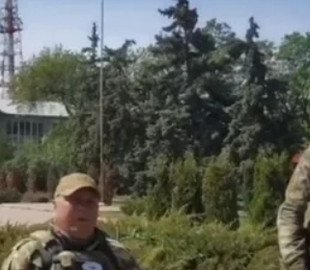 Оккупант попытался убедить детей в Украине, что Бандера сжег Хатынь, но что-то пошло не так