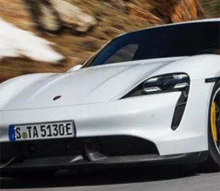 Porsche бесплатно обновит программное обеспечение моделей Taycan