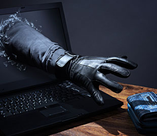 Інтернет-шахрай обдурив чоловіка на 20000 гривень 