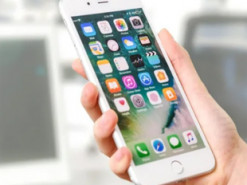 Корисна опція. В останньому оновленні Apple додала можливість форматування зовнішніх дисків