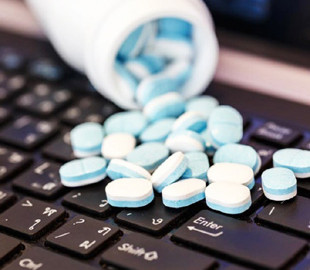 Одессит завозил из ЕС наркотики под видом косметики и продавал их через интернет