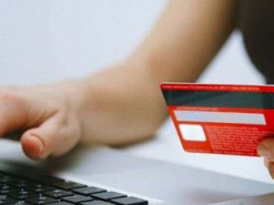 Жінка хотіла продати взуття, натомість втратила 38 тисяч гривень