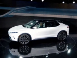 Chrysler готовит свой первый электрический кроссовер