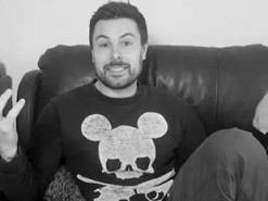 Популярный видеоблогер скончался от рака