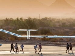 У США безпілотник на сонячних батареях оновив рекорд польоту