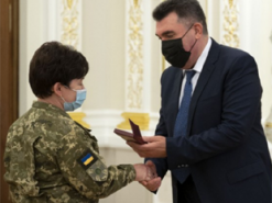 В Офисе Президента поздравили и наградили работников Госспецсвязи