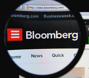 У Bloomberg на тлі топової новини стався скандал зі звільненням журналістки