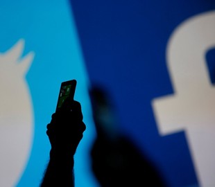 Facebook и Twitter оценили влияние Китая на выборы в США