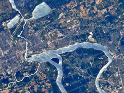 Астронавтка ESA показала світлини двох найбільших водоспадів на Землі