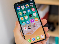 iPhone X стал первым смартфоном Apple, который продавался лучше остальных iPhone, будучи самым дорогим из них