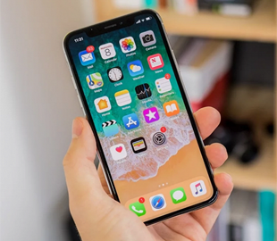 iPhone X стал первым смартфоном Apple, который продавался лучше остальных iPhone, будучи самым дорогим из них