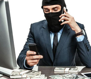 Інтернет-шахраї ошукали жінку на 111 тисяч гривень